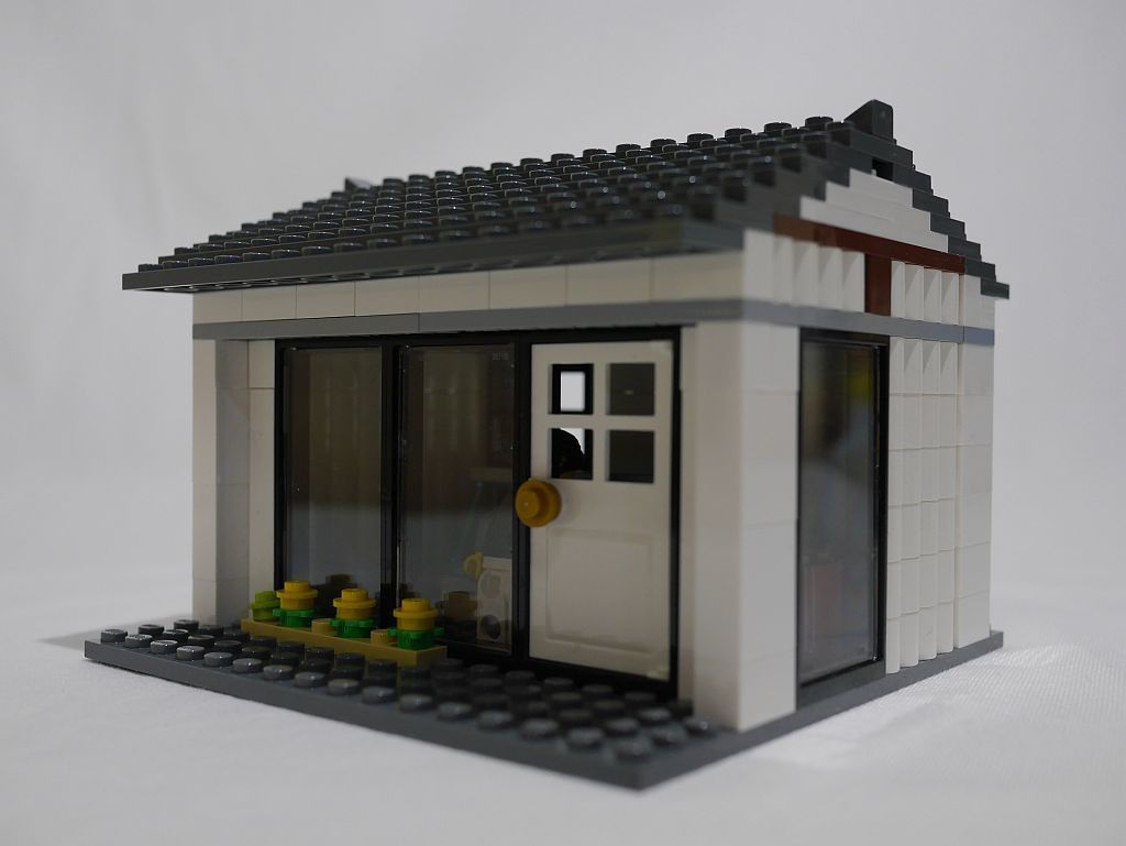 町家を改装したケーキ屋さん レゴの家